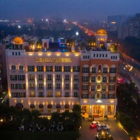 The Pllazio Hotel Gurgaon Exterior foto